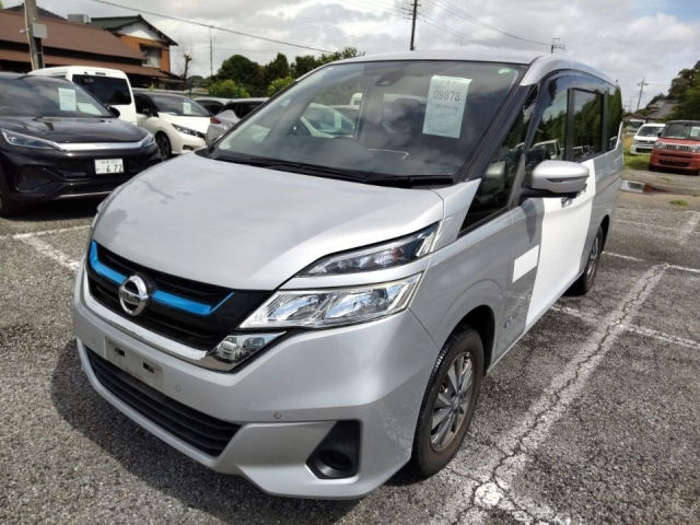 NISSAN SERENA 2018