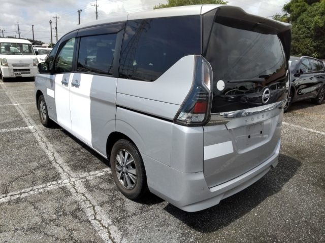 NISSAN SERENA 2018