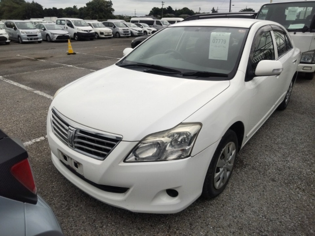 TOYOTA PREMIO 2012