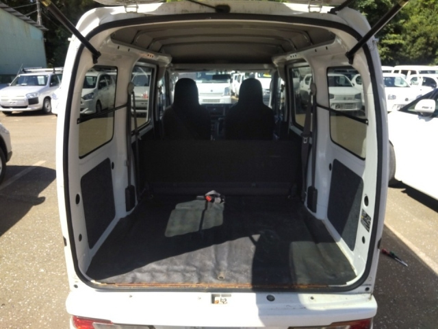 DAIHATSU HIJET VAN 2019