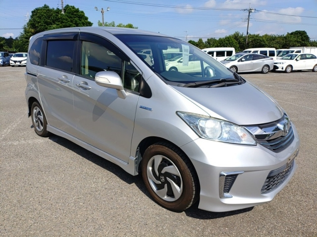 HONDA FREED 2016