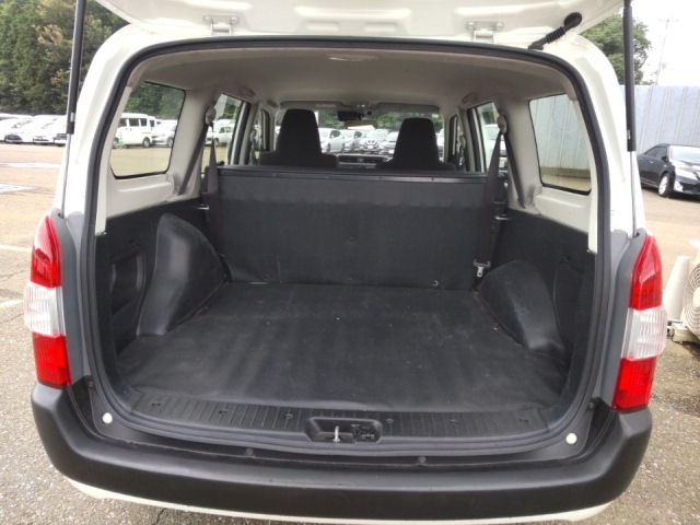 TOYOTA PROBOX 2018