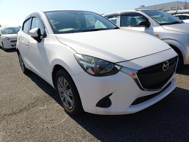 MAZDA DEMIO 2019