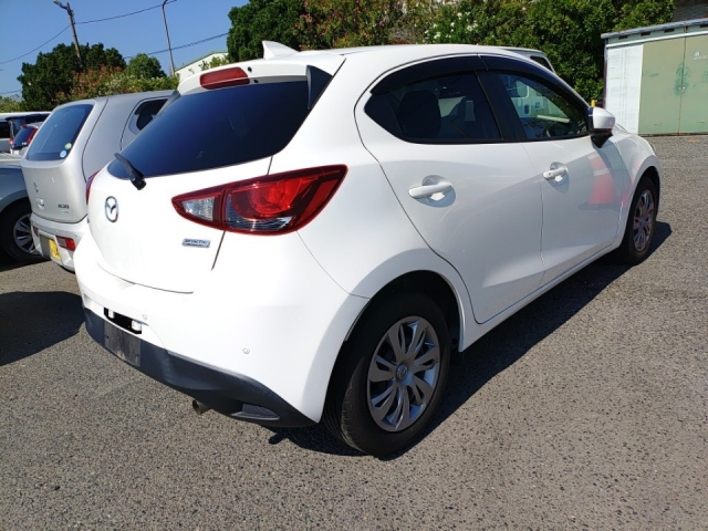 MAZDA DEMIO 2019