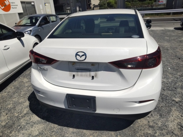 MAZDA AXELA 2018