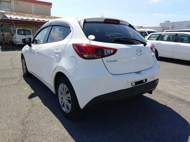 MAZDA DEMIO 2019