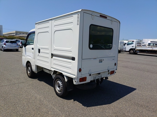 DAIHATSU HIJET TRUCK 2015