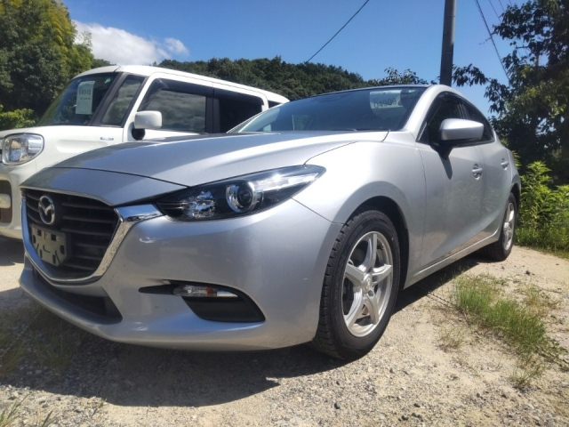 MAZDA AXELA 2018