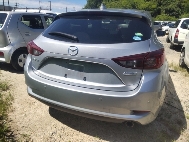 MAZDA AXELA 2018