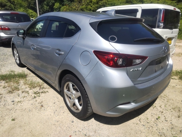 MAZDA AXELA 2018