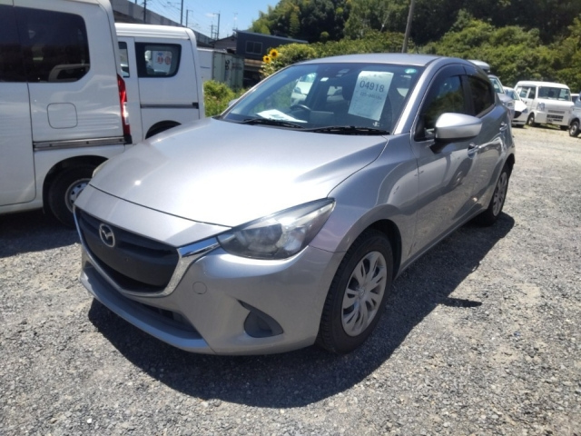 MAZDA DEMIO 2016