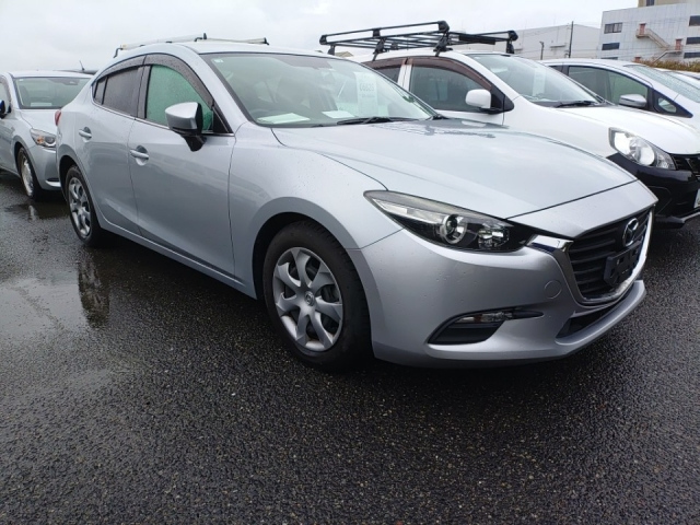 MAZDA AXELA 2016