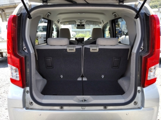 DAIHATSU MOVE 2018