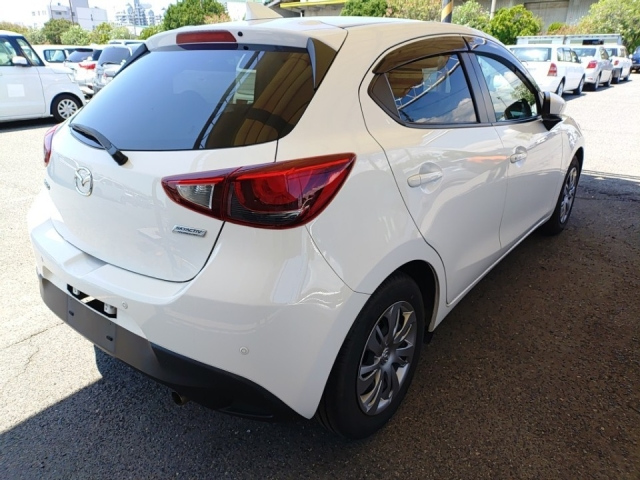 MAZDA DEMIO 2019