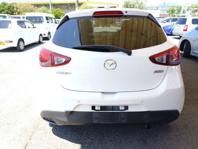 MAZDA DEMIO 2019