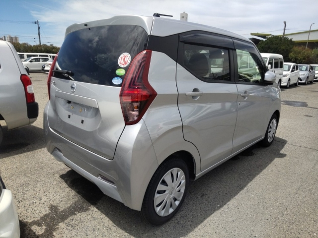 NISSAN DAYZ 2020