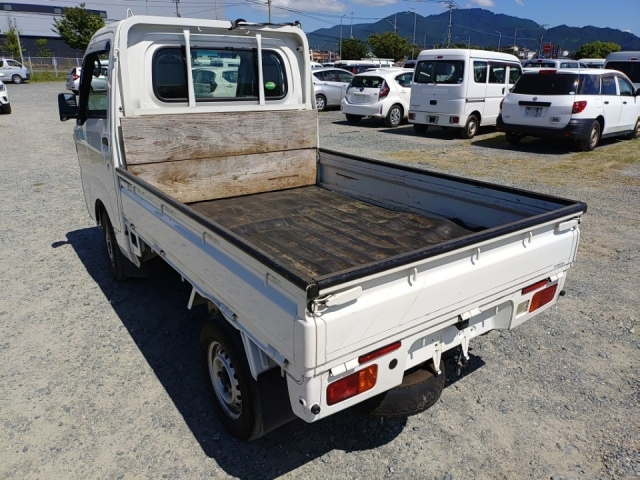 DAIHATSU HIJET TRUCK 2019