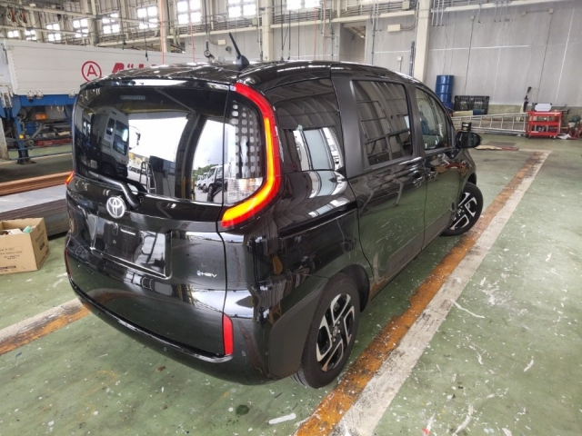 TOYOTA SIENTA 2024