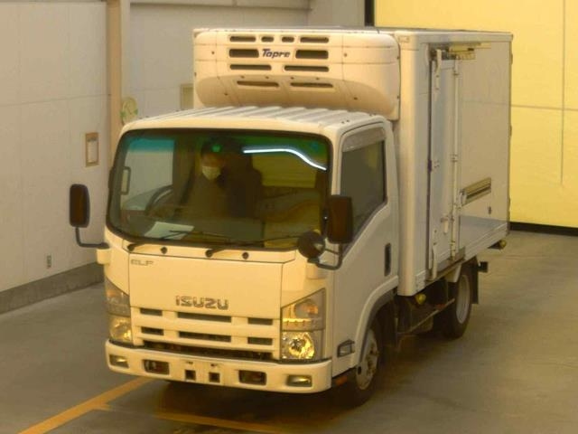 ISUZU ELF 2011