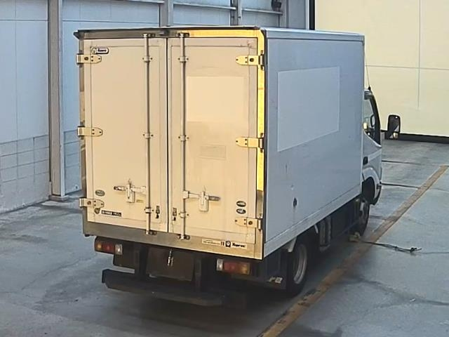 HINO DUTRO 2020
