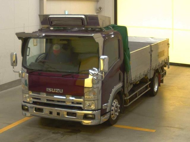 ISUZU ELF 2013