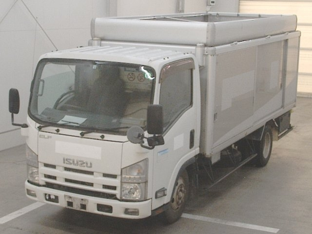 ISUZU ELF 2012