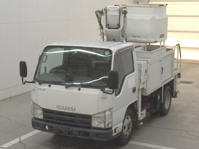 ISUZU ELF 2013