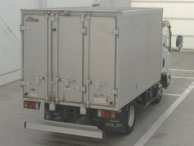 ISUZU ELF 2011