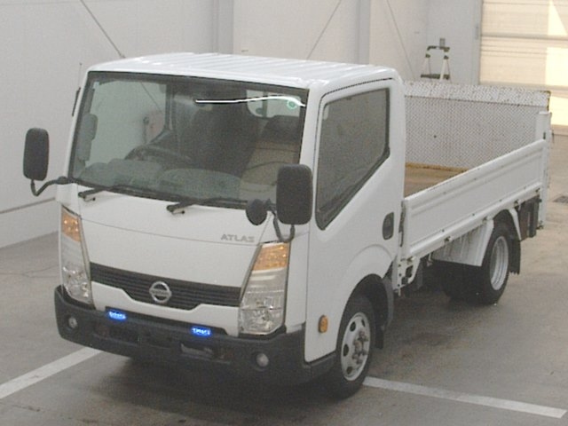 NISSAN ATLAS 2013