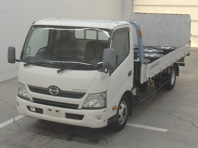HINO DUTRO 2016