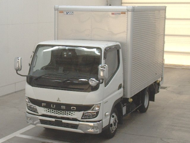 MITSUBISHI CANTER 2023
