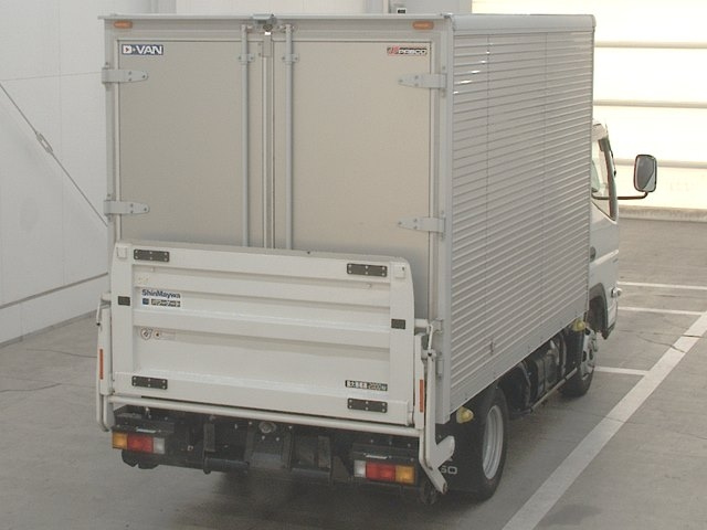 MITSUBISHI CANTER 2023