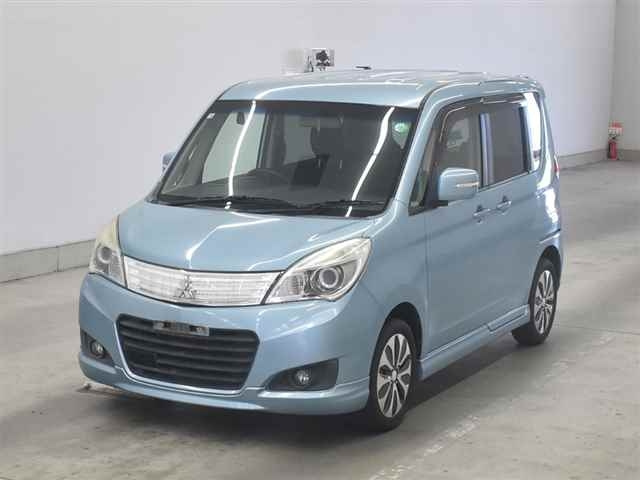 MITSUBISHI DELICA D2 2014