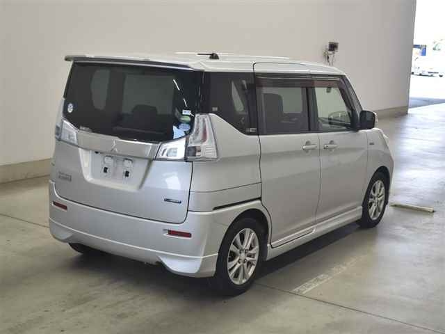 MITSUBISHI DELICA D2 2017