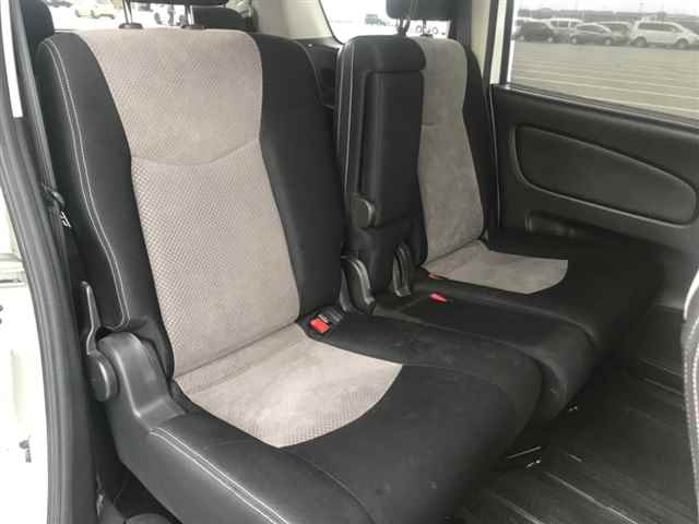 NISSAN SERENA 2011