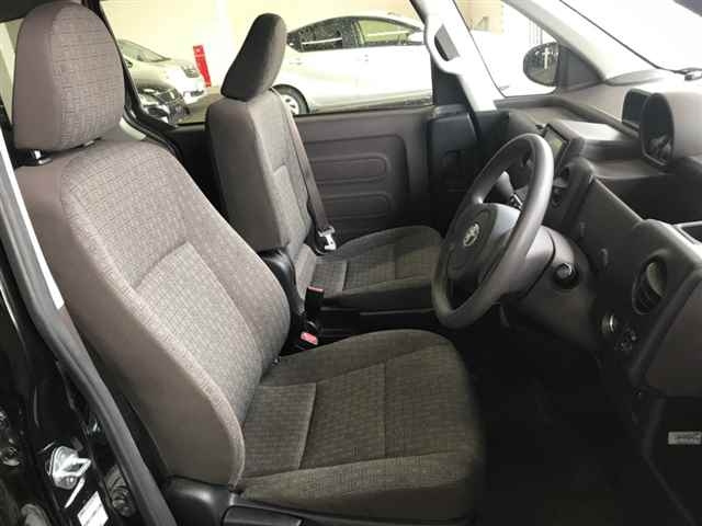 TOYOTA PORTE 2012