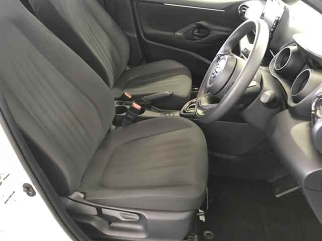 TOYOTA YARIS 2024