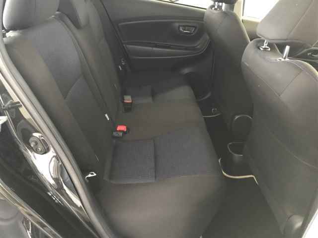 TOYOTA VITZ 2016