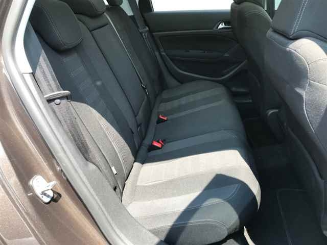 PEUGEOT 308 2015