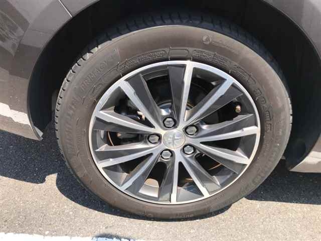 PEUGEOT 308 2015