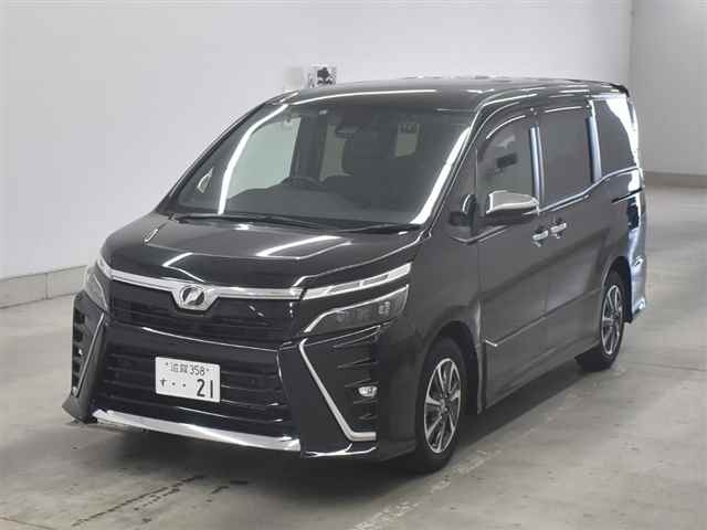 TOYOTA VOXY 2019