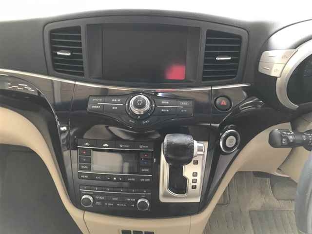 NISSAN ELGRAND 2011