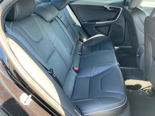 VOLVO S60 2017