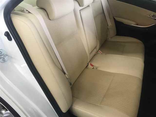 TOYOTA PREMIO 2018