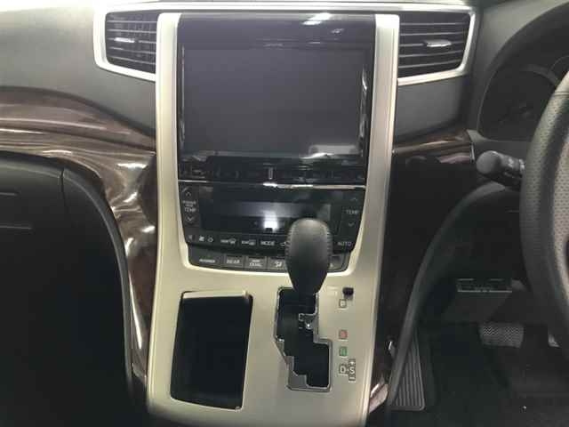 TOYOTA ALPHARD 2012