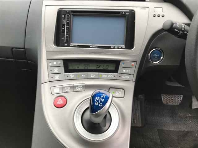 TOYOTA PRIUS PHV 2012