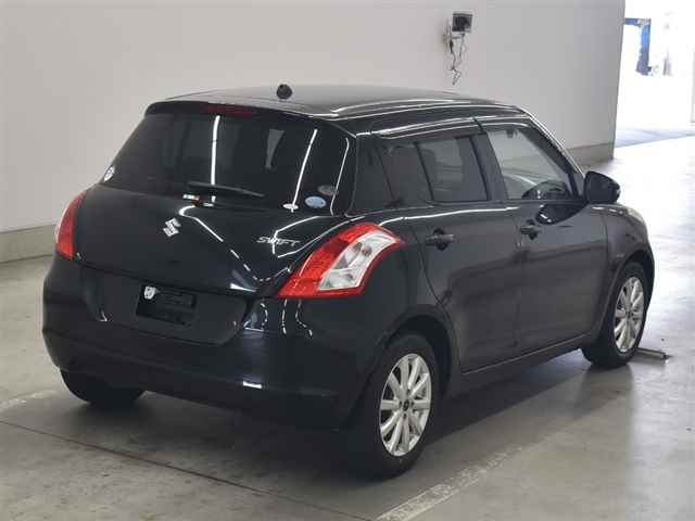 SUZUKI SWIFT 2011
