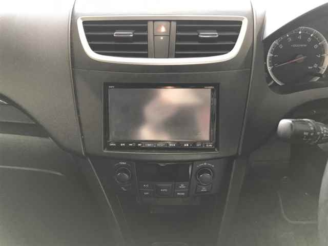 SUZUKI SWIFT 2011