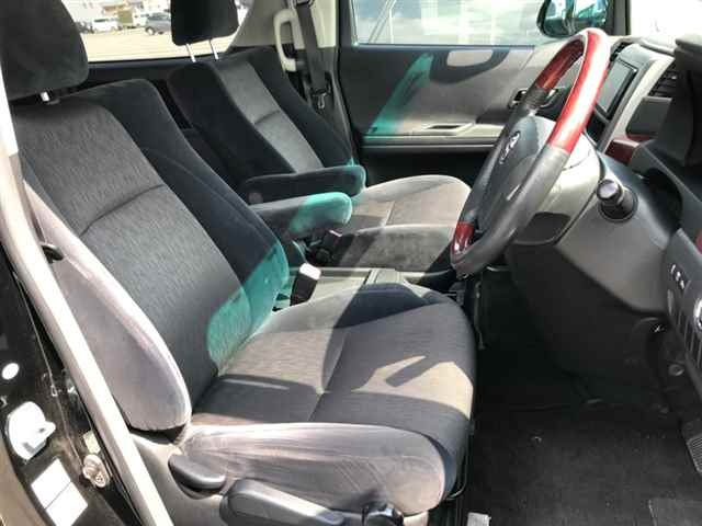 TOYOTA ALPHARD 2008