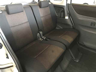 NISSAN ROOX 2010